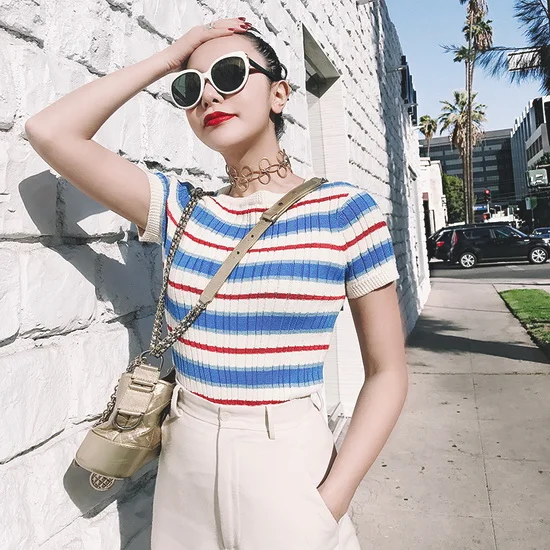 T恤&超短裙，夏日最佳时尚CP!