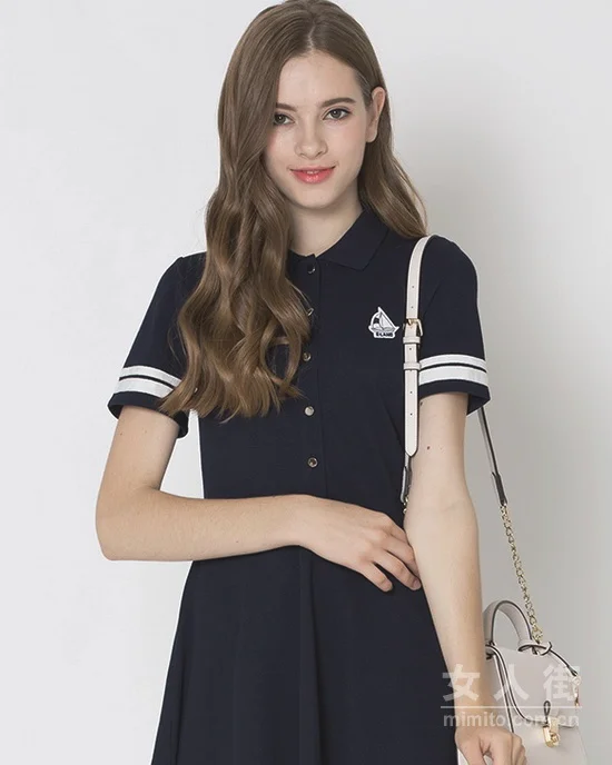 解锁西装新潮流，用裙子做it girl