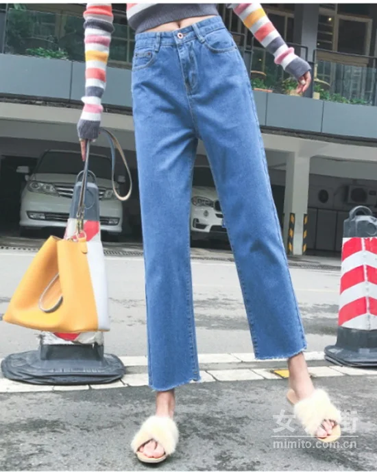 衣橱必备的牛仔裤，怎么搭都是时髦精