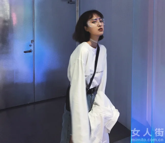 清凉初夏，个性十足的短袖粉墨登场