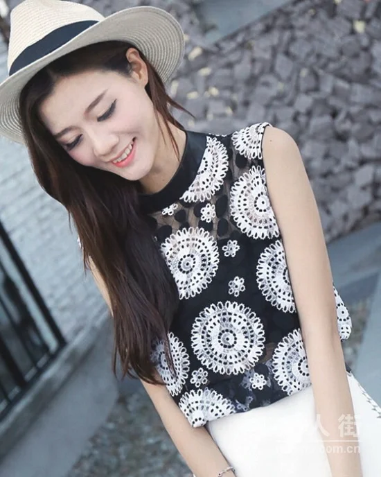 六月美妞撩人搭配，让蕾丝撩动美丽