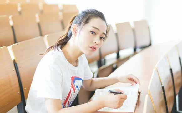 做服装行业前景