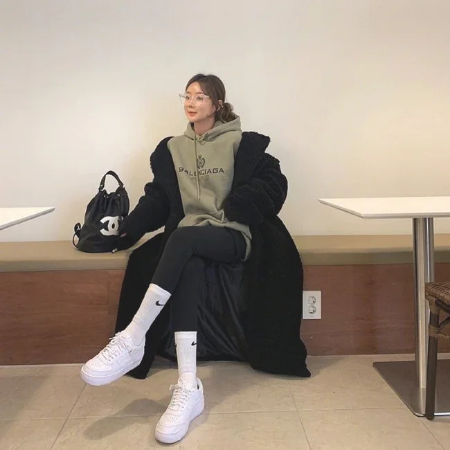 2020年冬季女生保暖又好看的穿搭示范