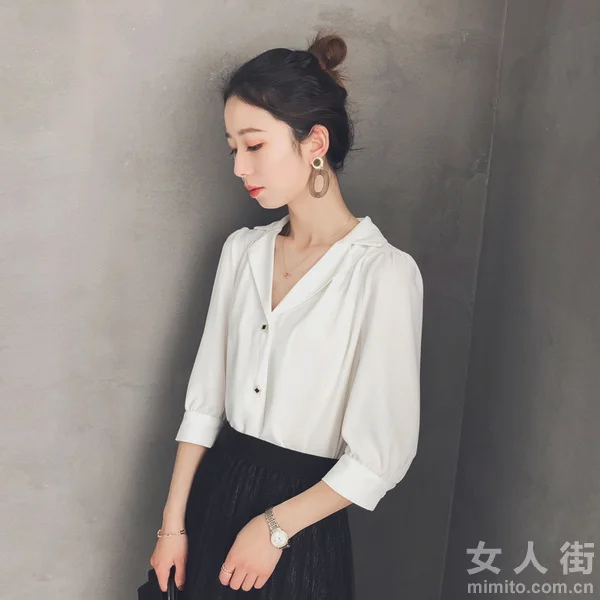 拒绝中规中矩 衬衫演绎别样夏日风情