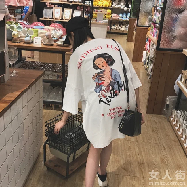 清凉初夏，个性十足的短袖粉墨登场