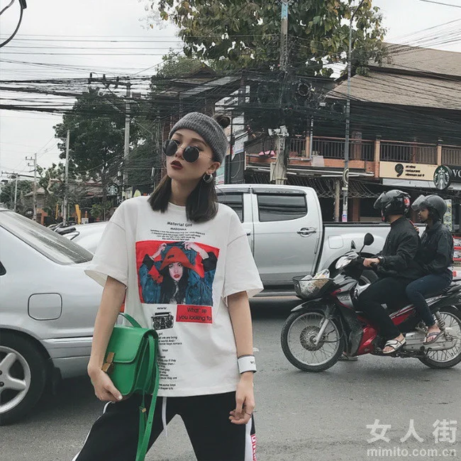 清凉初夏，个性十足的短袖粉墨登场