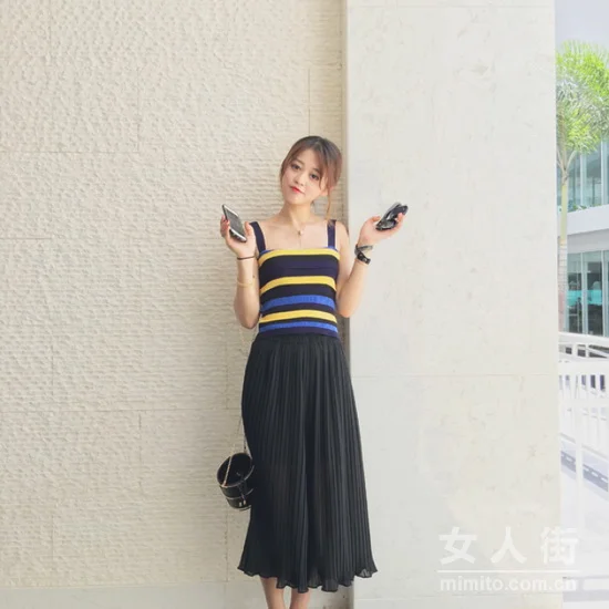 夏日小背心搭配,七月让你胸器毕露