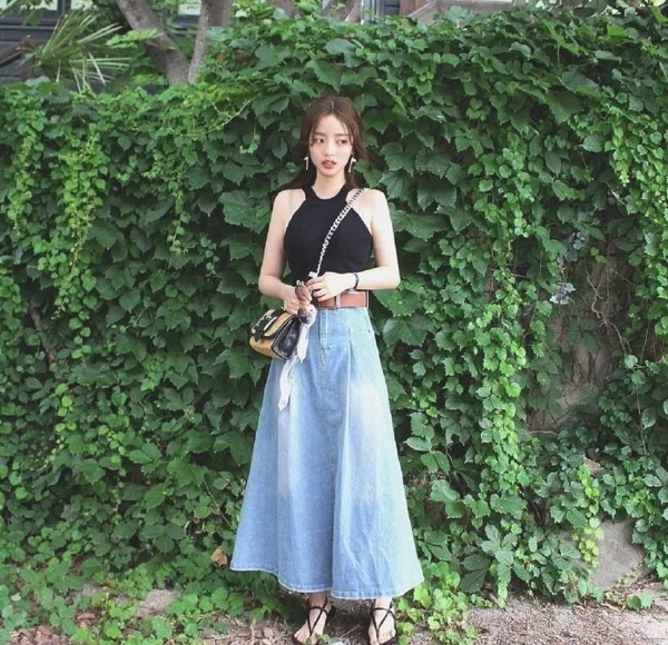 夏天，女生就要穿上漂亮的裙子
