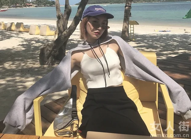 五月嘻哈高街范来袭,卫裤T恤必get