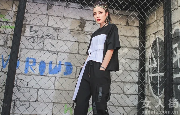 五月嘻哈高街范来袭,卫裤T恤必get