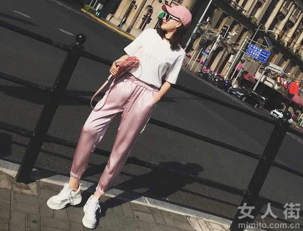 五月嘻哈高街范来袭,卫裤T恤必get