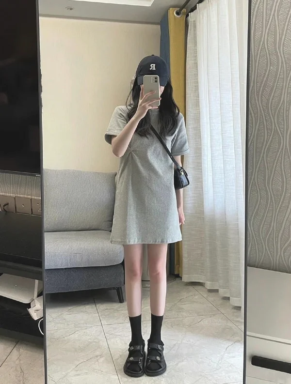 让人耳目一新，女生端庄优雅搭配集