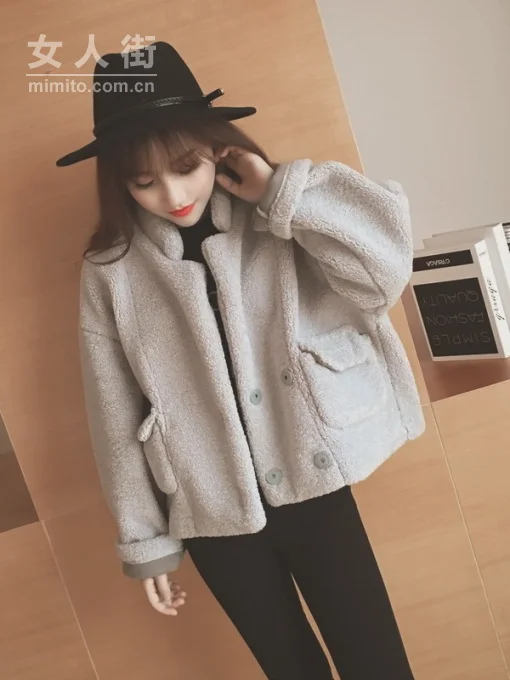 冬日的浪漫搭配,从羊羔绒外套开始