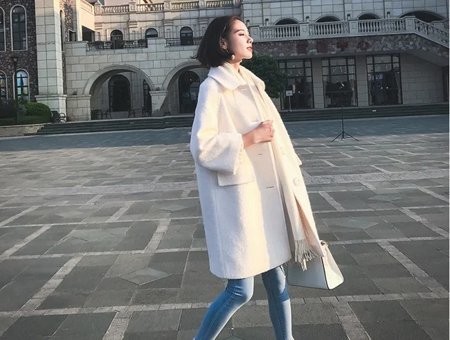 秋季大衣穿搭示范 穿出优雅高贵风
