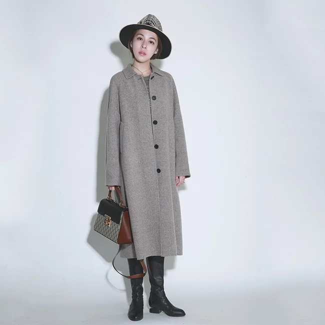 秋季大衣穿搭示范 穿出优雅高贵风