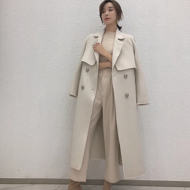 秋季大衣穿搭示范 穿出优雅高贵风