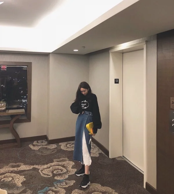 清新复古裙装，打造夏末时髦感！