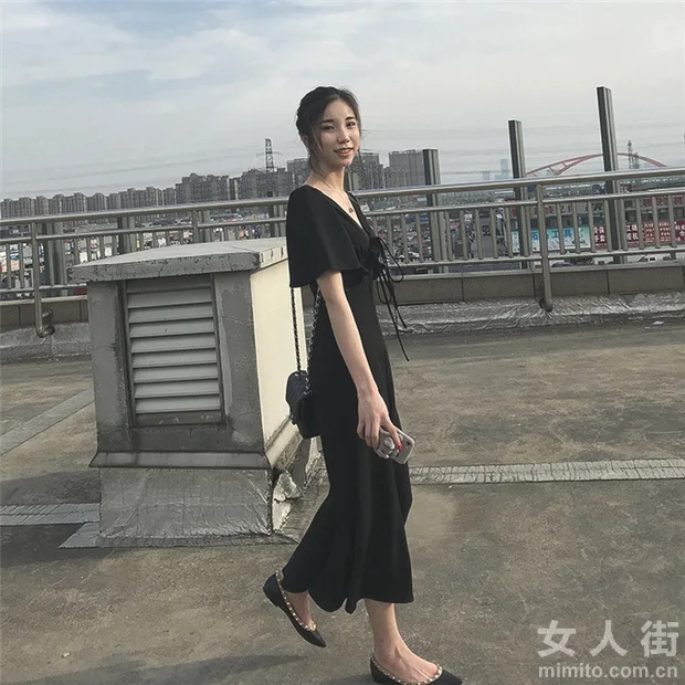 时髦的爆款连衣裙,伴你度过美美夏季