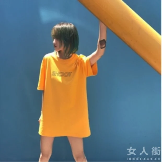 五月嘻哈高街范来袭,卫裤T恤必get