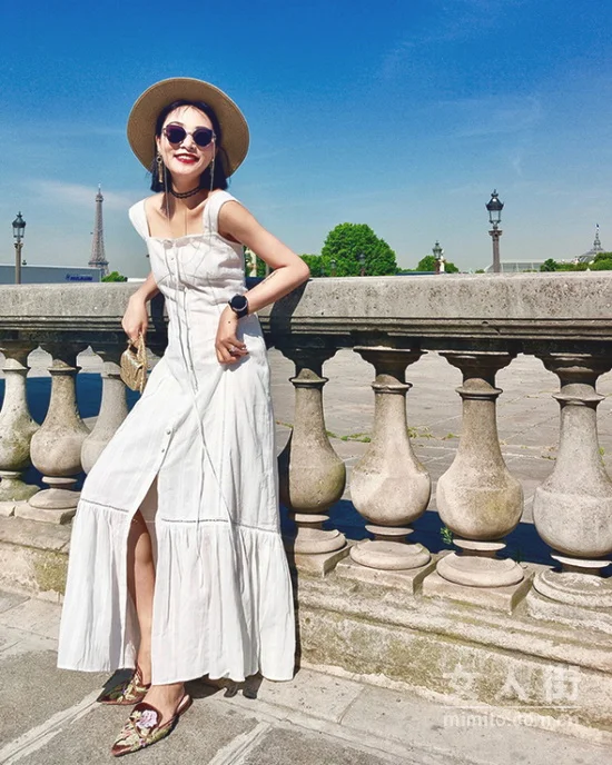 夏季如何仙气优雅?穿白色连衣裙呀