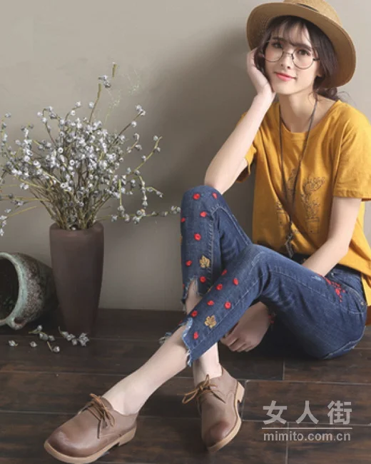 潮妞必备的铅笔裤，靠它穿出大长腿