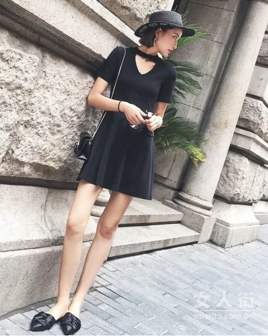 经久不衰的小黑裙，给你赫本式的优雅