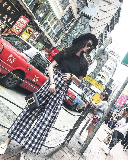 外套搭配阔腿裤，时髦温度两不误！