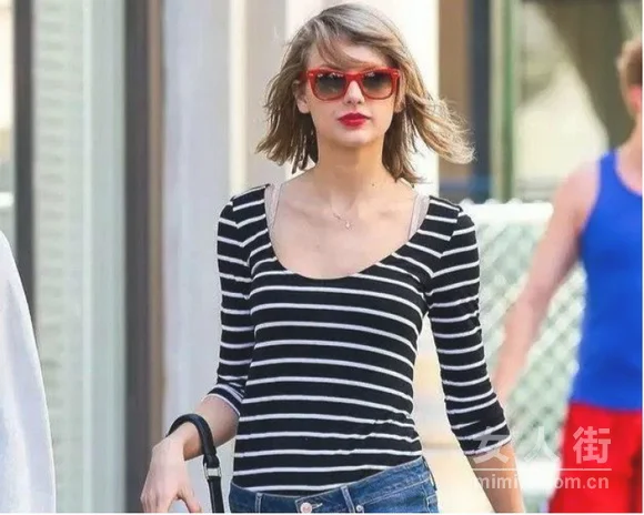 经典条纹款搭配,百变风格轻松hold住