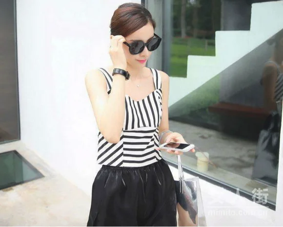 经典条纹款搭配,百变风格轻松hold住