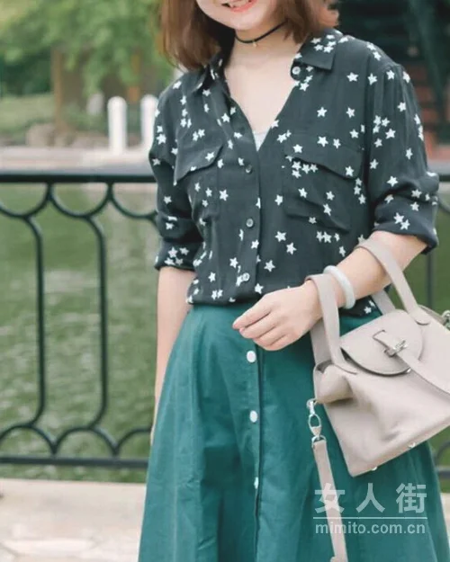 衬衫控的夏天,女生这样穿更撩人