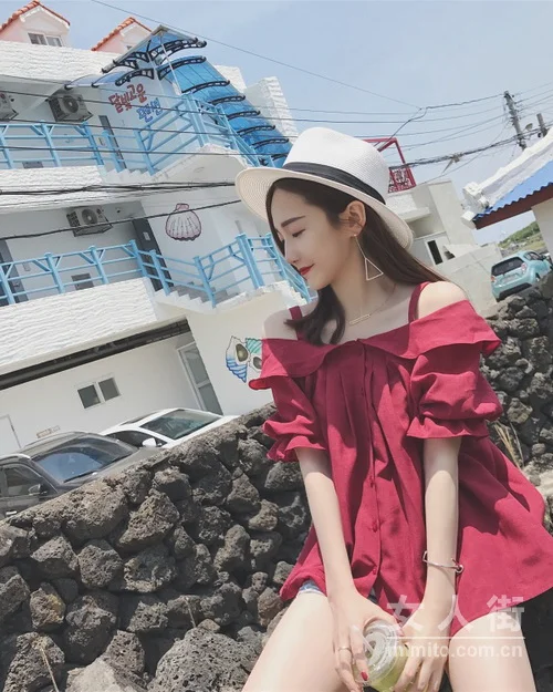 衬衫控的夏天,女生这样穿更撩人