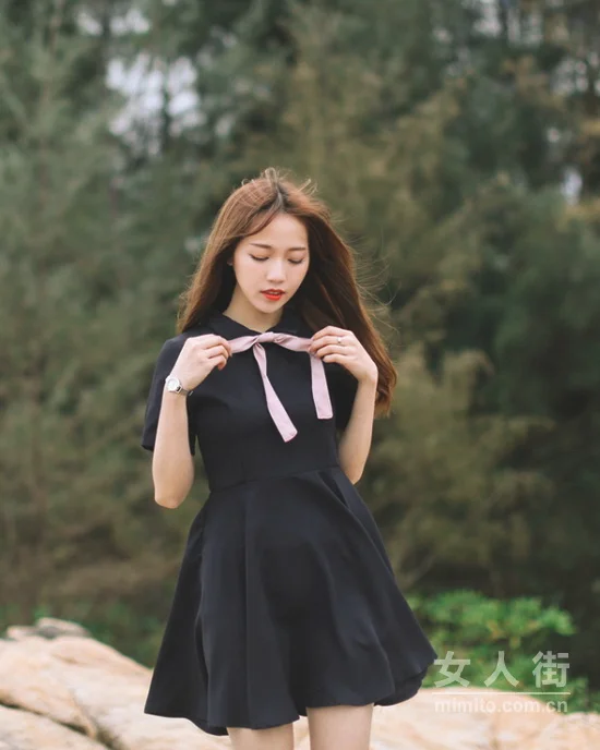 经久不衰的小黑裙，给你赫本式的优雅