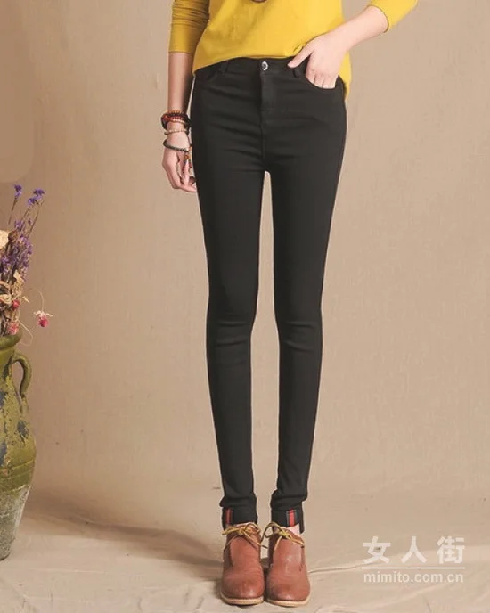 简单的清新牛仔裤,不简单的时尚经典