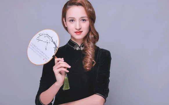服装配饰如何搭配