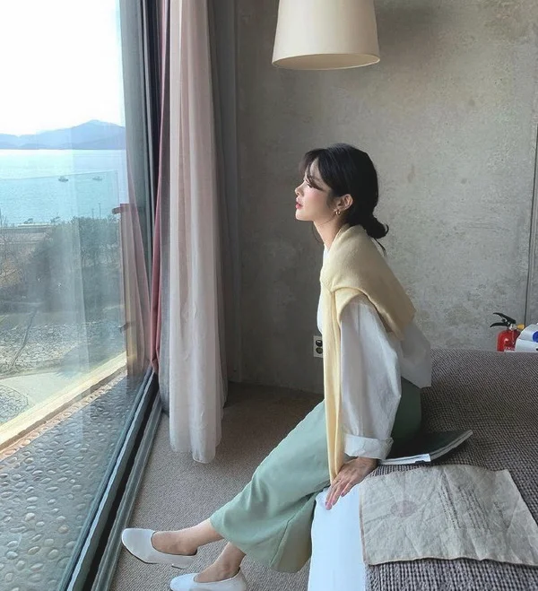 春日简单干净的搭配，四月阳光好治愈
