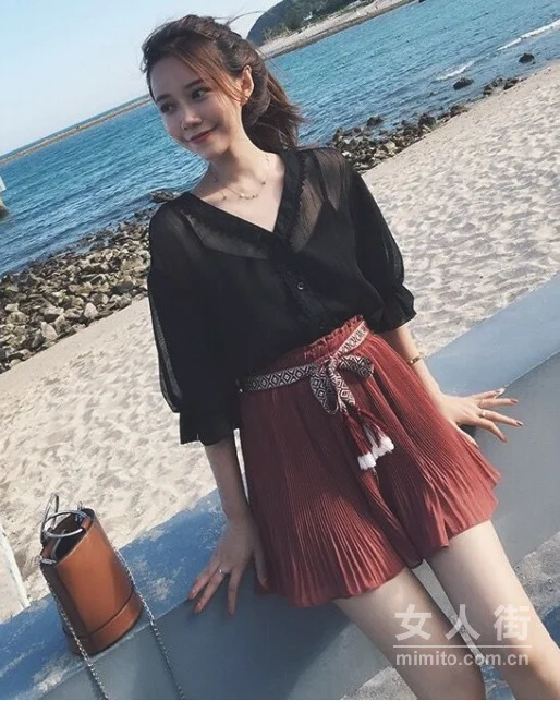 气质女孩爱雪纺,飘逸清凉又时髦