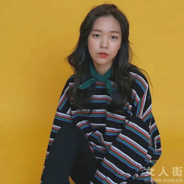 夏季出游，简约风T恤get穿搭小心机