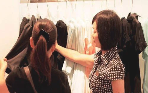 如何了解顾客需求_服装销售技巧