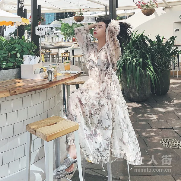 当碎花落在裙上,你就是撩人小姐姐!