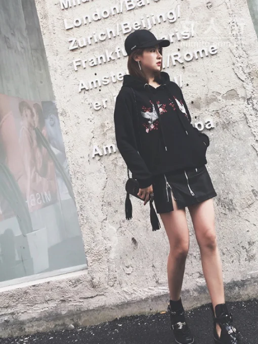 精致卫衣穿起来，带你轻松玩转初春