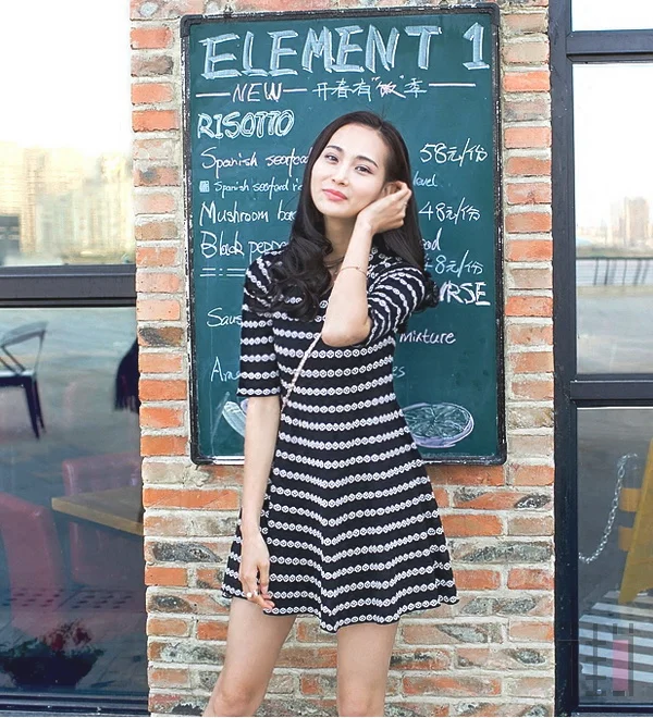 适合胸大女生穿的条纹连衣裙