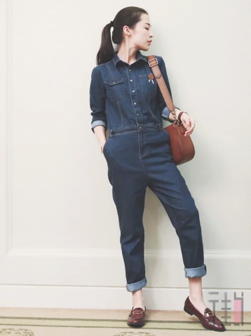 出门穿衣不会搭配?连体裤穿出大气场