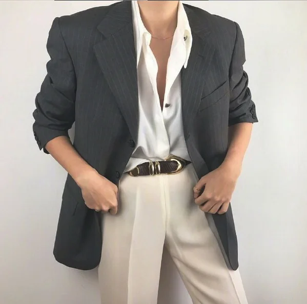 2022早春女生西装穿搭示范参考