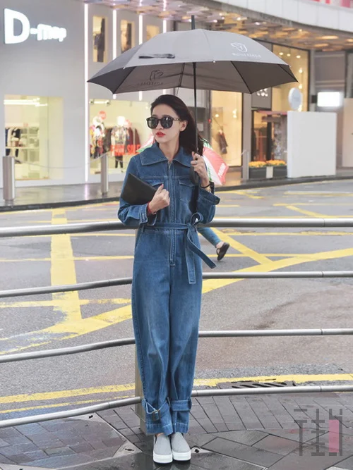 出门穿衣不会搭配?连体裤穿出大气场