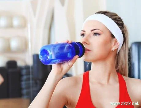 运动不同阶段补水有讲究