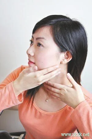 5分钟瘦脸瑜伽速成巴掌小脸