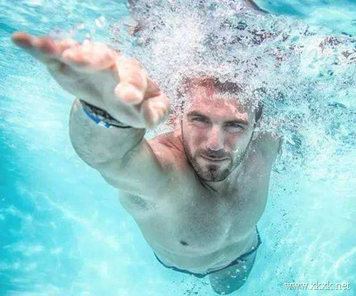 学会自由泳 以后减肥都不用担心啦