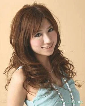 时尚潮流长卷发 小女人越变越可爱