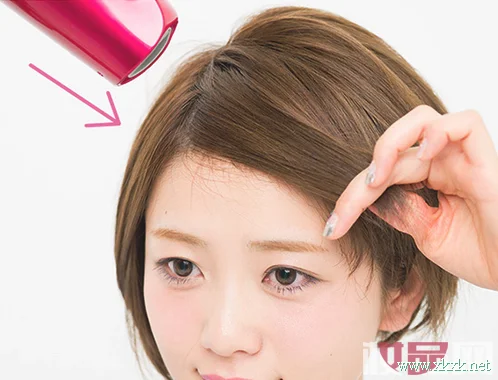 扁塌头发急救方法 快速打造漂亮造型