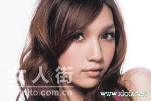 浪漫冬季妖娆新娘卷发 保暖妩媚